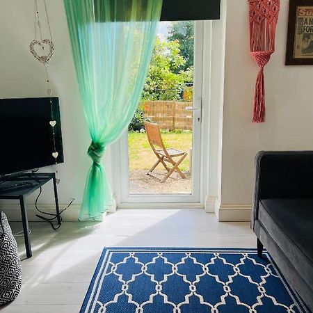 Lavender Den Appartement Londen Buitenkant foto