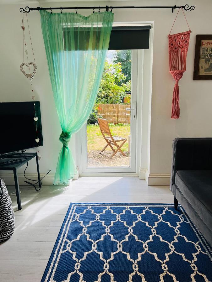 Lavender Den Appartement Londen Buitenkant foto